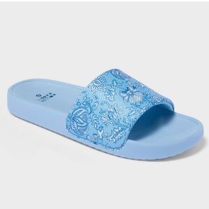 Roller Rabbit for Target Light Blue Paisley Slide Sandals